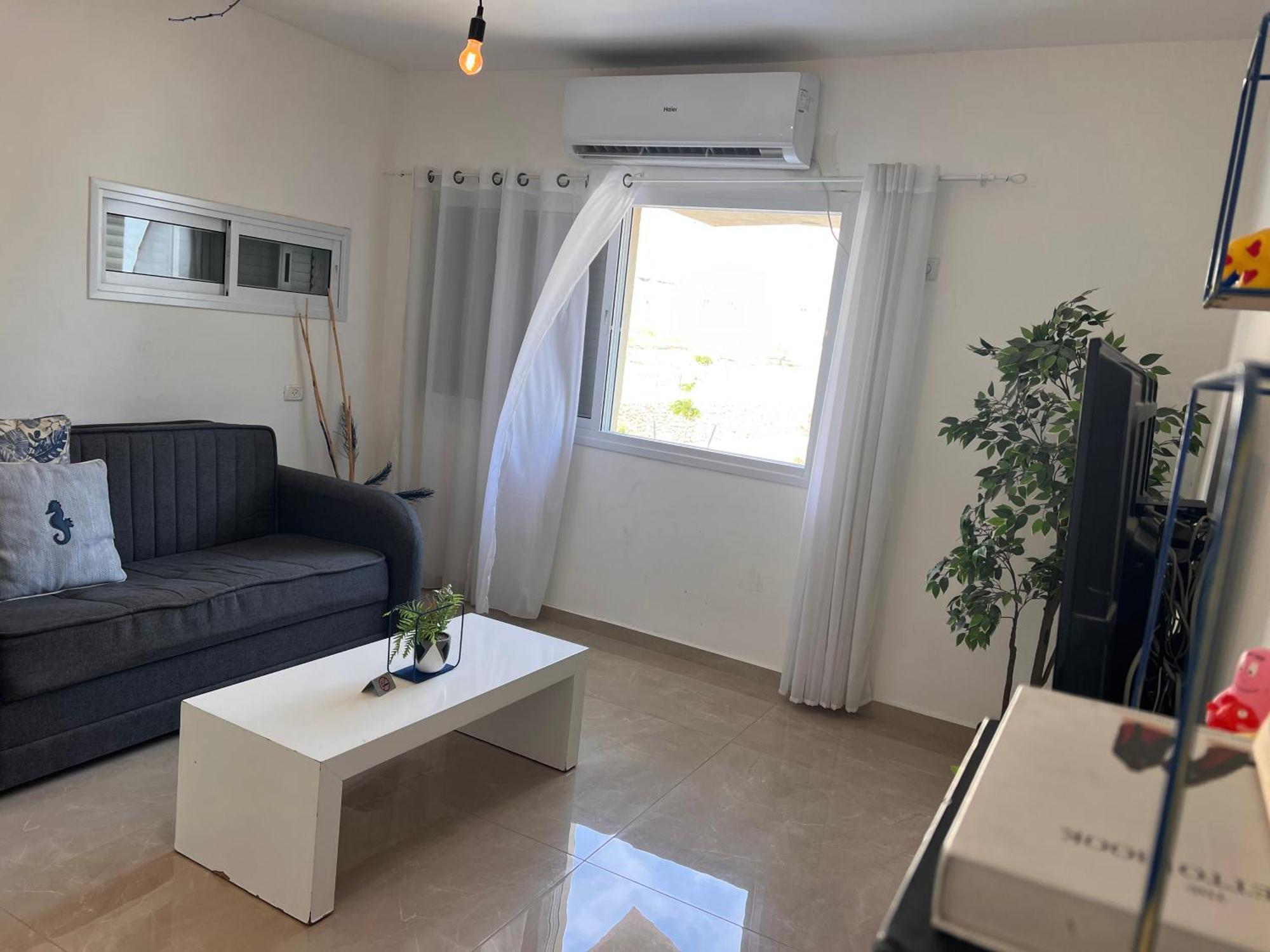 King Of The Dead Sea By Crown Apartment Neve Zohar Exterior photo